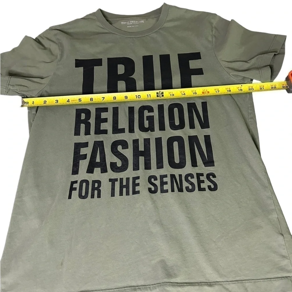 𝅺True Religion Fashion For Senses Tee • Used • Size: Medium​